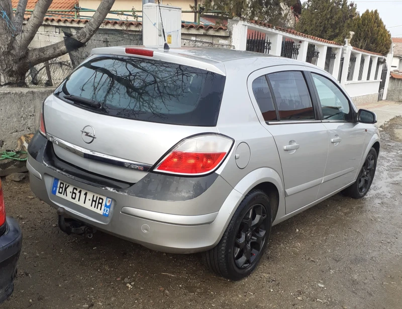 Opel Astra, снимка 2 - Автомобили и джипове - 48951864