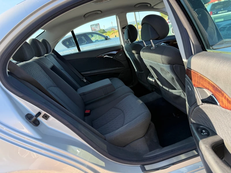 Mercedes-Benz E 270 2.7CDi, АВТОМАТИК, снимка 14 - Автомобили и джипове - 50898534