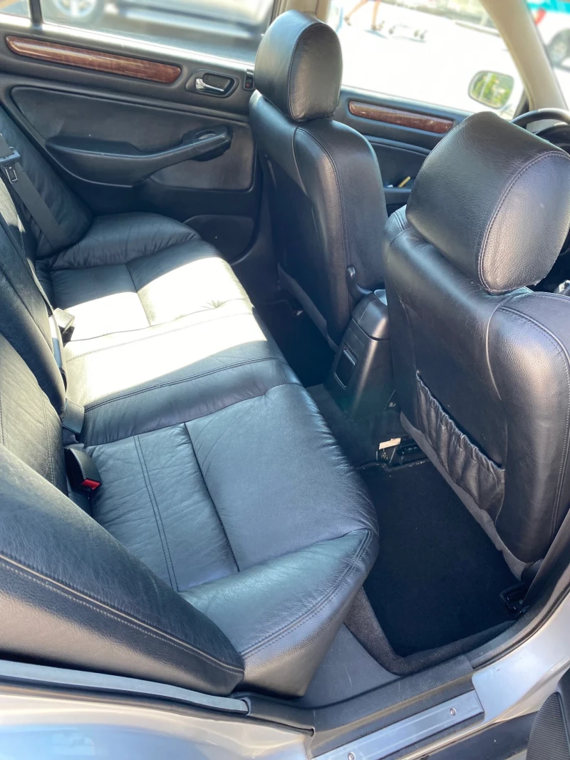 Honda Accord 2.3 154 к.с, снимка 10 - Автомобили и джипове - 52455236