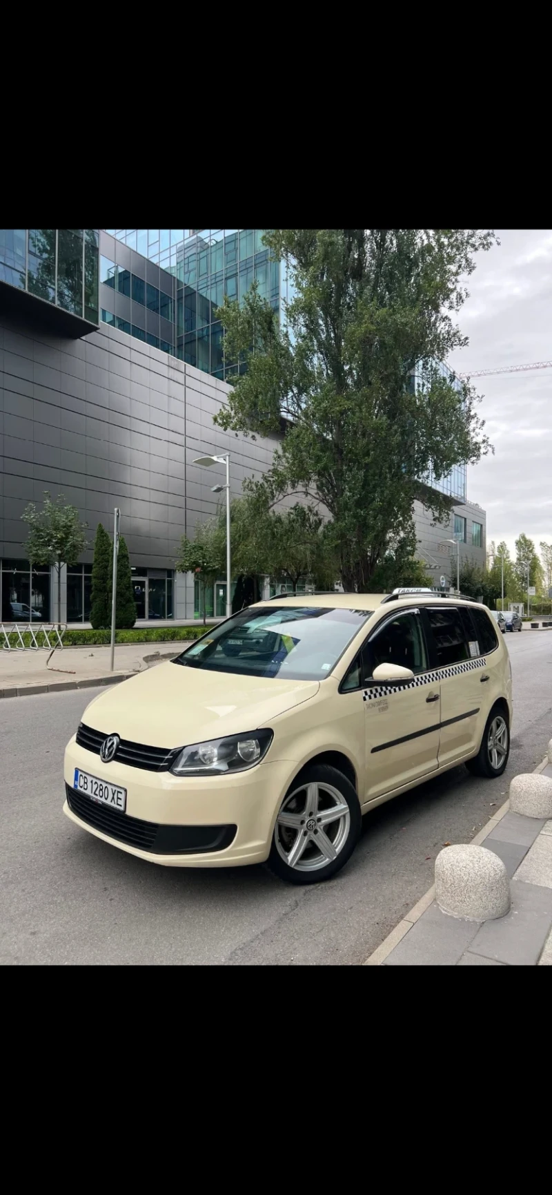 VW Touran, снимка 2 - Автомобили и джипове - 53326852