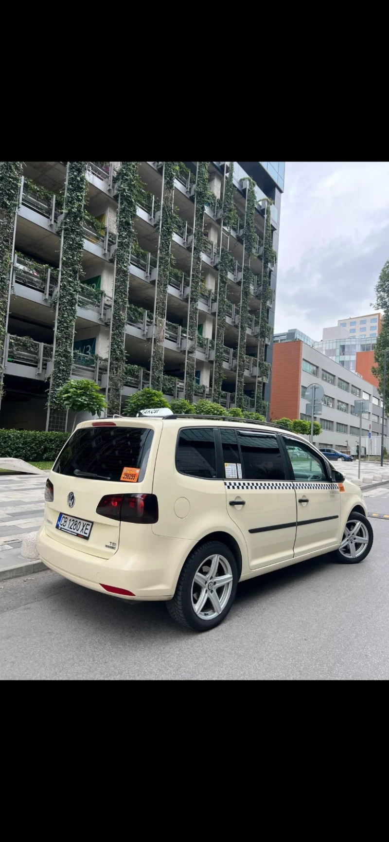 VW Touran, снимка 3 - Автомобили и джипове - 53326852