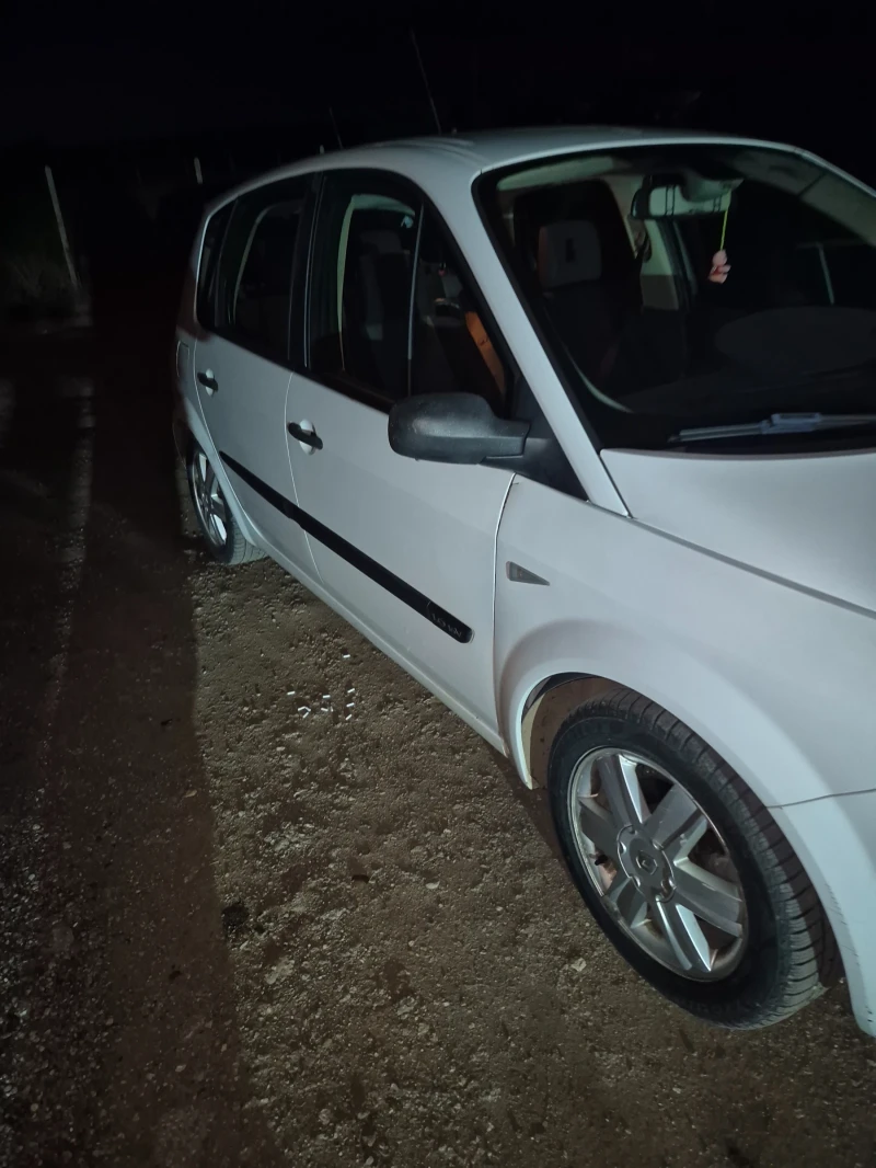 Renault Scenic  1.6 Lpg, снимка 3 - Автомобили и джипове - 52620746