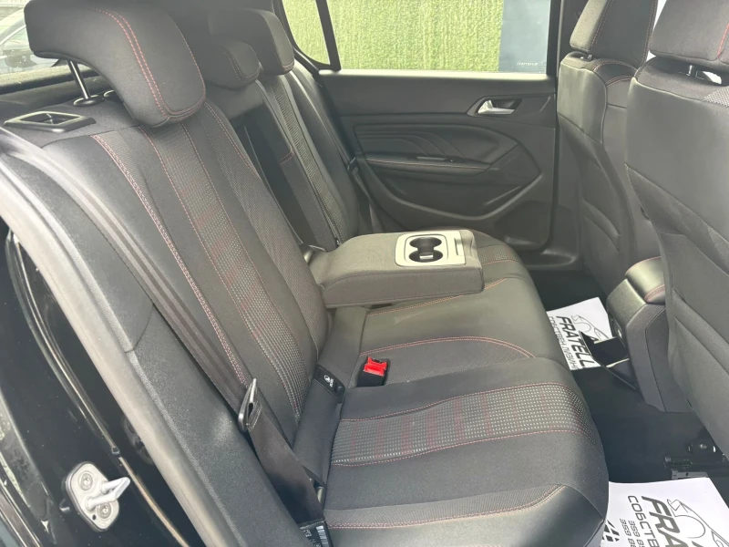 Peugeot 308 1.2 PureTech GT LINE * ЛИЗИНГ* БАРТЕР* , снимка 10 - Автомобили и джипове - 52815459