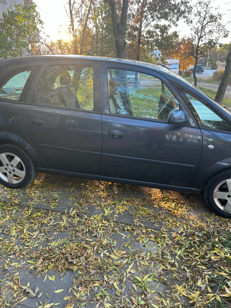 Opel Meriva, снимка 2 - Автомобили и джипове - 52938227