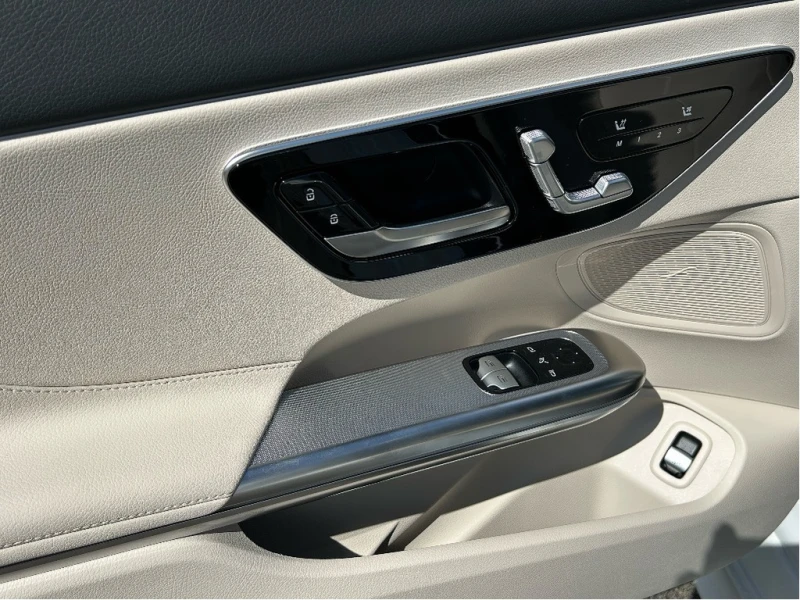 Mercedes-Benz CLE 300/4MATIC/Опция за кредиткиране, снимка 10 - Автомобили и джипове - 53273390