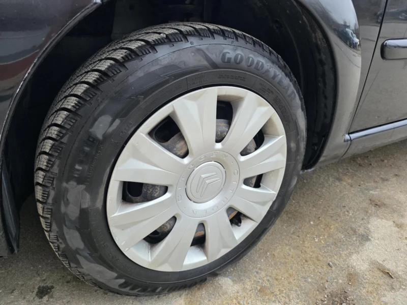 Citroen C3 1.4i exclusive , снимка 4 - Автомобили и джипове - 53297542