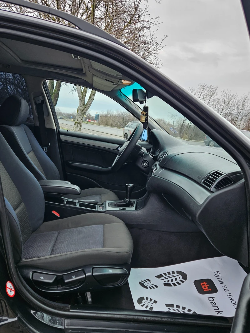 BMW 320 320D* Facelift , снимка 10 - Автомобили и джипове - 53501456