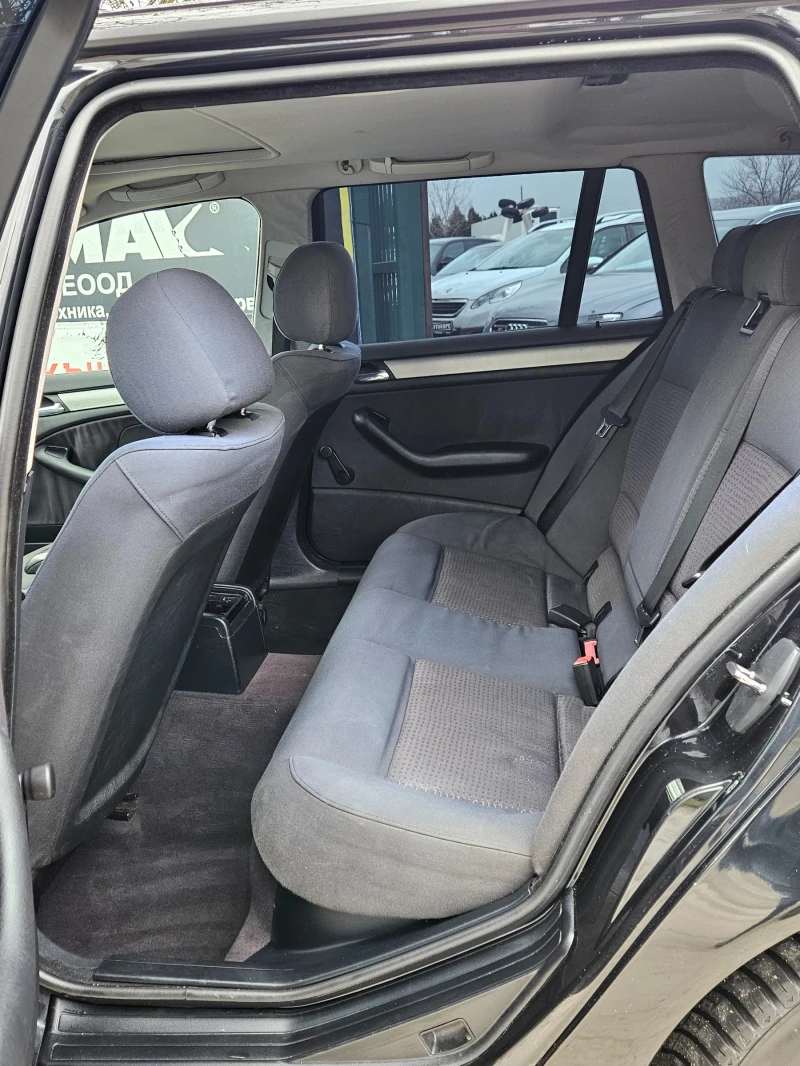 BMW 320 320D* Facelift , снимка 11 - Автомобили и джипове - 53501456