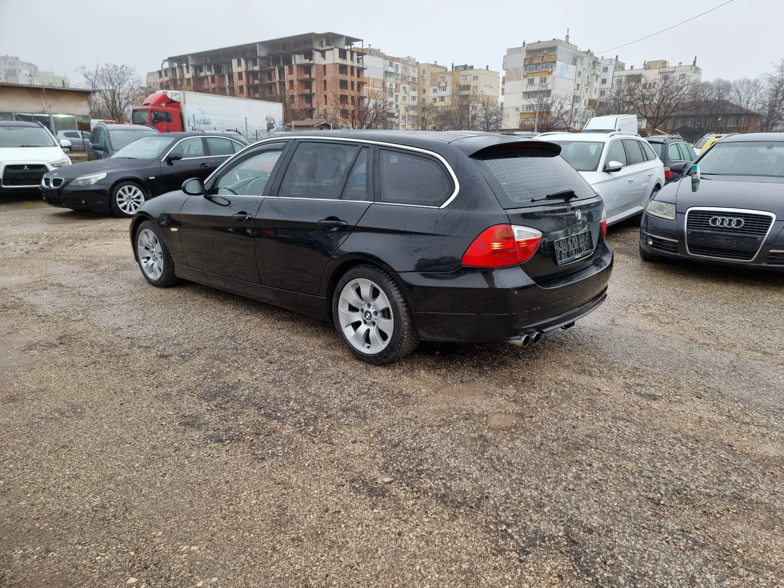 BMW 330 3.0 XI 4X4 - изображение 4