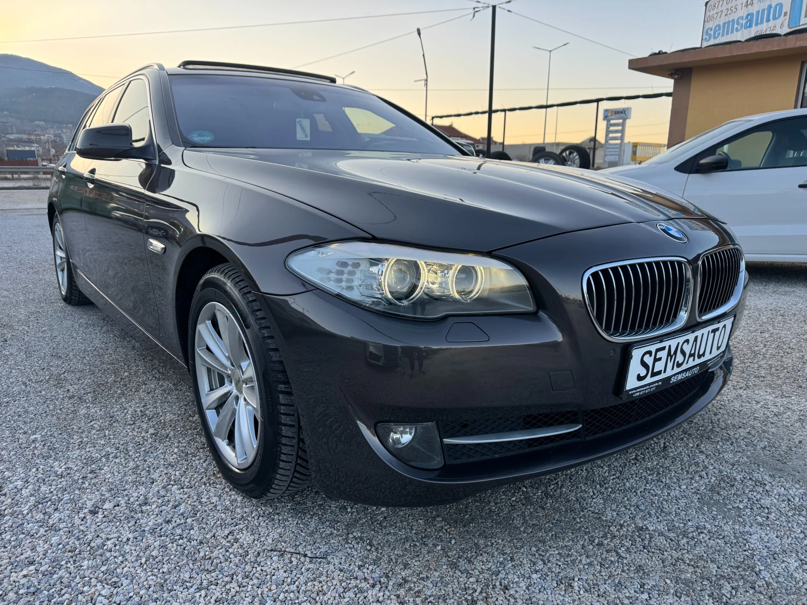 BMW 525 3.0 d Distronic Panorama euro 5 - изображение 3