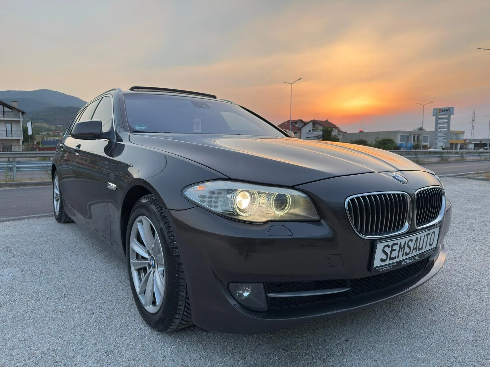 BMW 525 3.0 d Distronic Panorama euro 5 - изображение 3