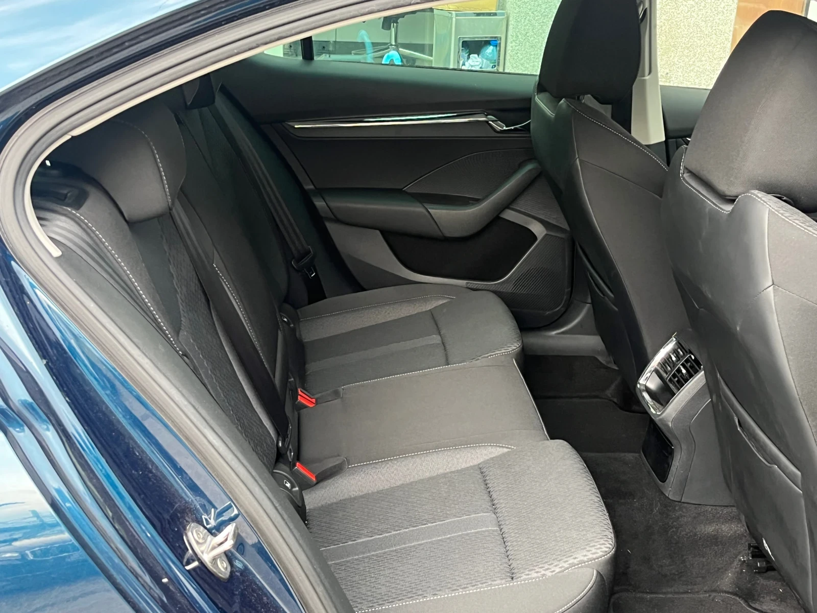 Skoda Octavia 2.0TDI 7DSG - изображение 4