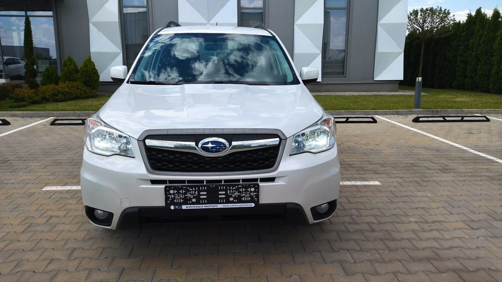 Subaru Forester 2.5i 170kc. AVTOMAT 4x4 PREMIUM  - изображение 2