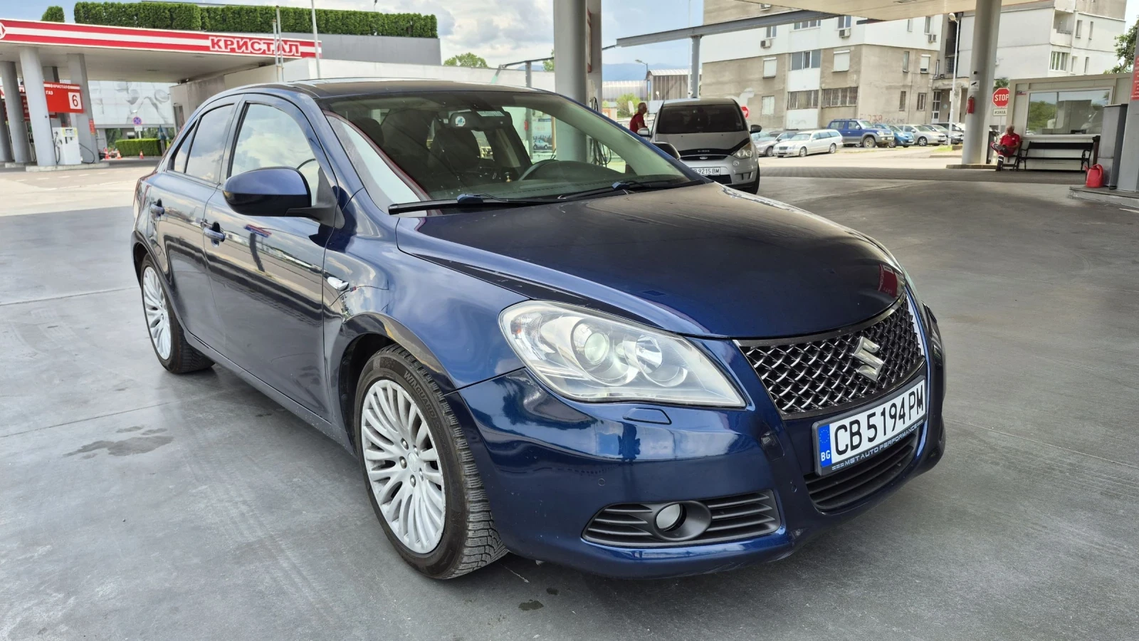 Suzuki Kizashi 2.4i * 4x4* LPG* Автоматик * Full * Бартер* Лизинг - изображение 4