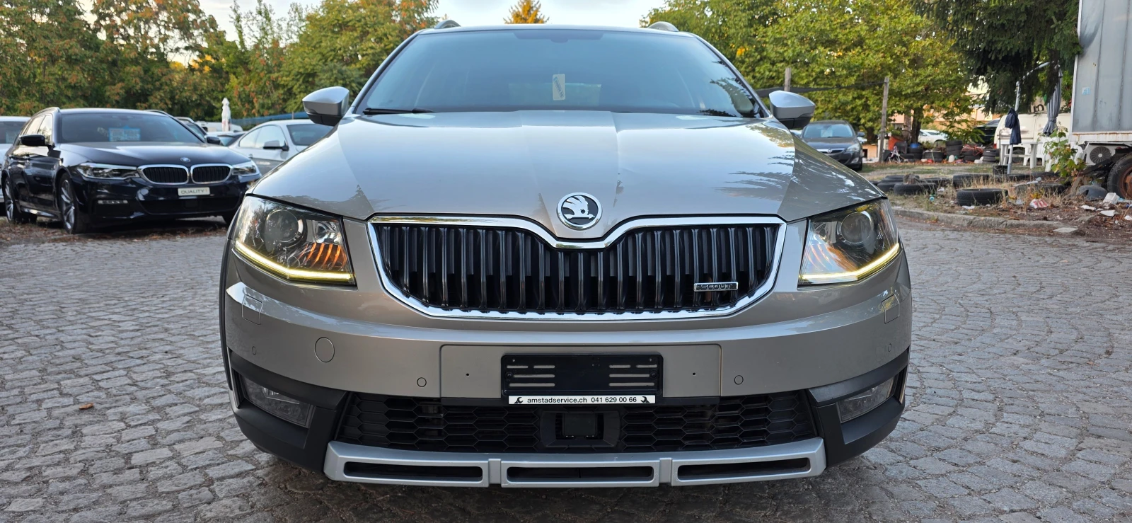 Skoda Octavia 2.0 TDI * 4 х 4* SCOUT* DISTRONIC* NAVI* ШВЕЙЦАРИЯ - изображение 2