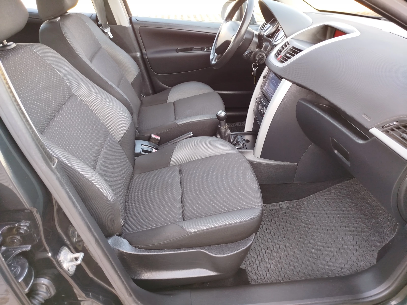 Peugeot 207 1.4hdi-euro-5 | Mobile.bg   11