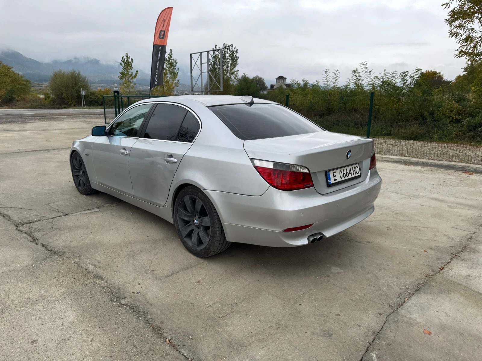 BMW 520  - изображение 6