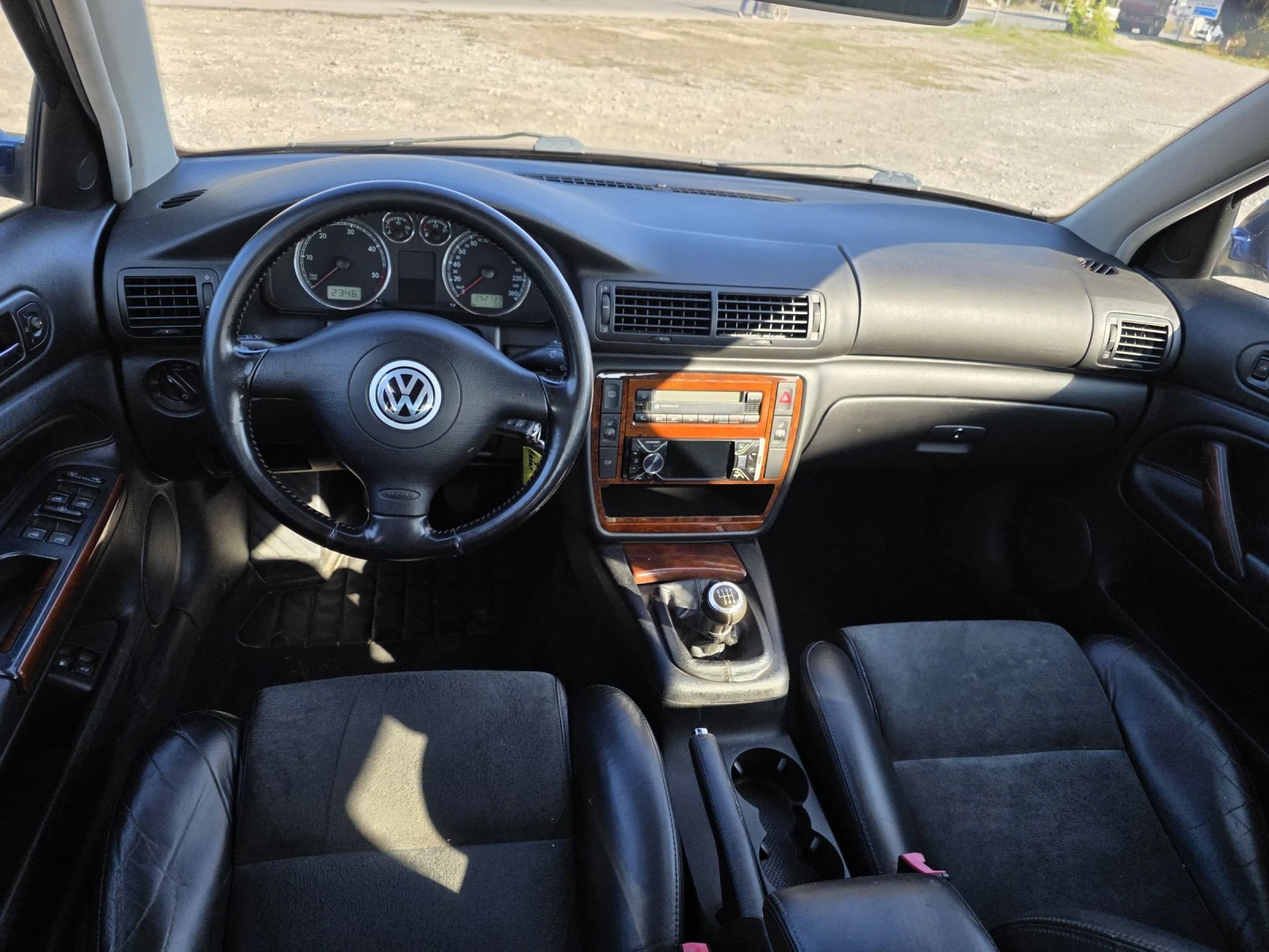VW Passat 1.9 TDI 4x4 131k.c  | Mobile.bg — изображение 14