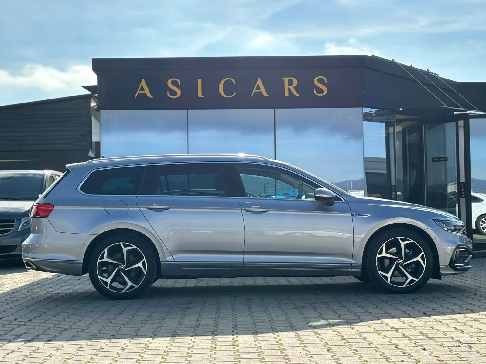 VW Passat / GTE / PLUG IN / MATRIX / HEAD UP / TOP / - изображение 6