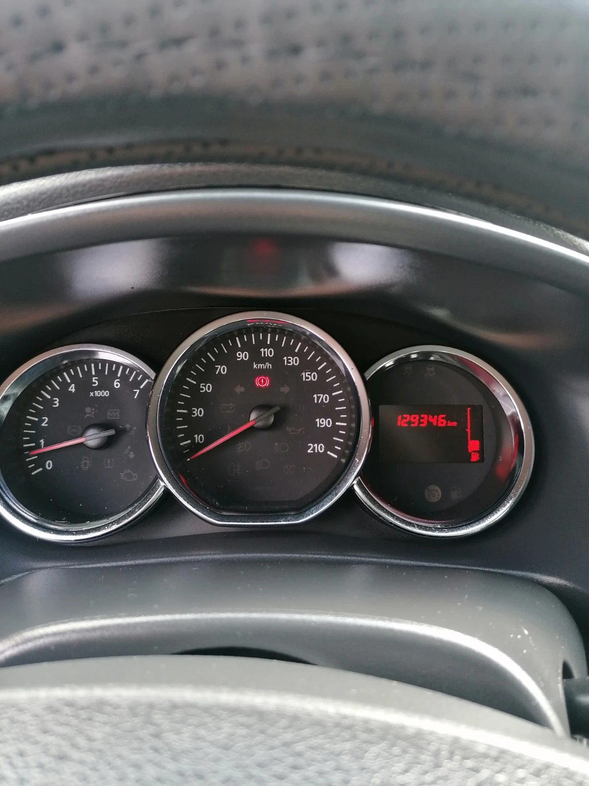 Dacia Logan 1.2, снимка 14 - Автомобили и джипове - 53817078