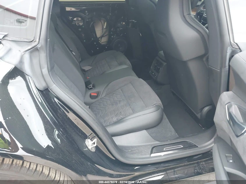 Audi E-Tron GT Rs Quattro, снимка 8 - Автомобили и джипове - 53847367