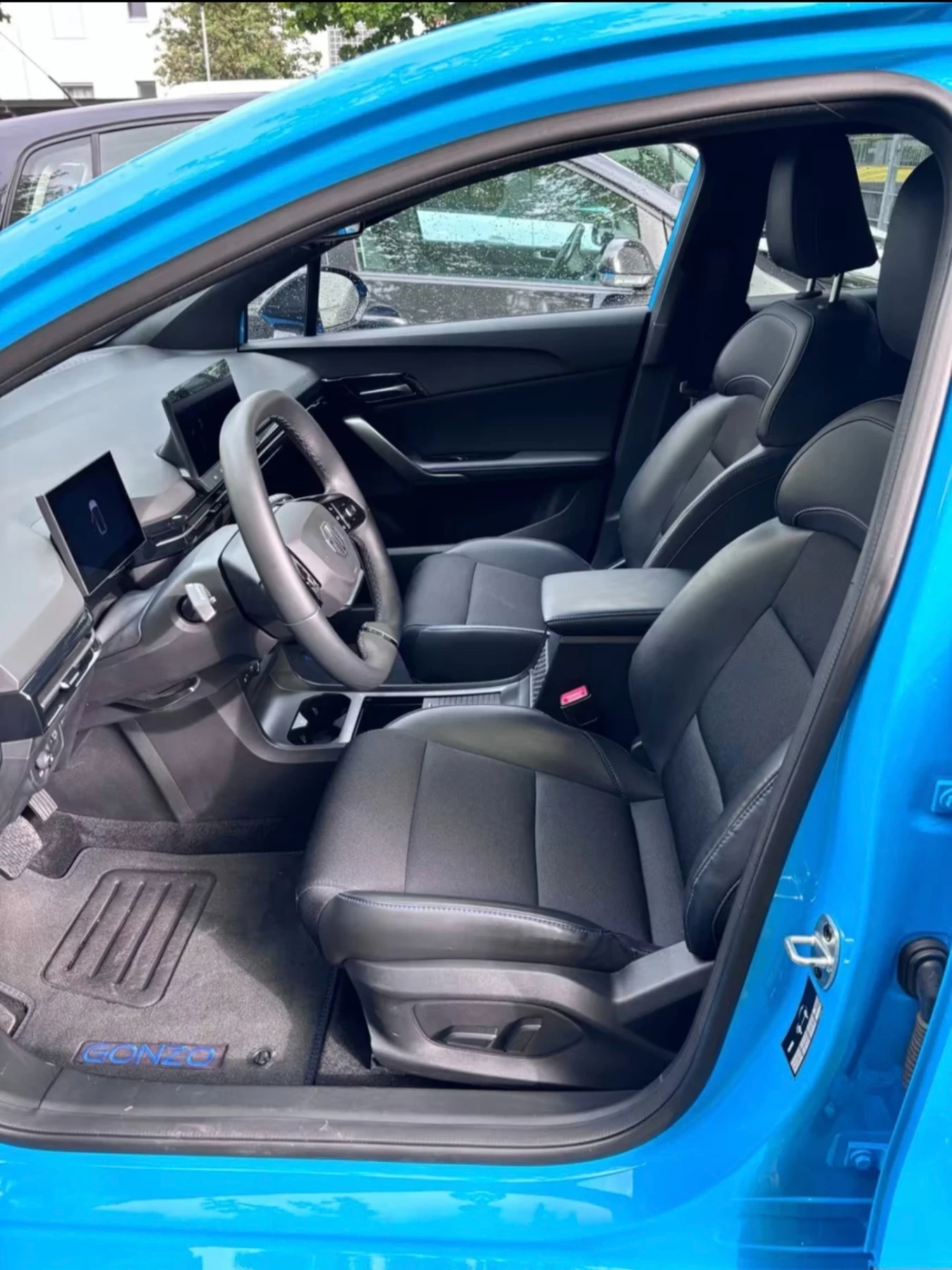 Mg MG4 Electric Luxury, снимка 9 - Автомобили и джипове - 54656898