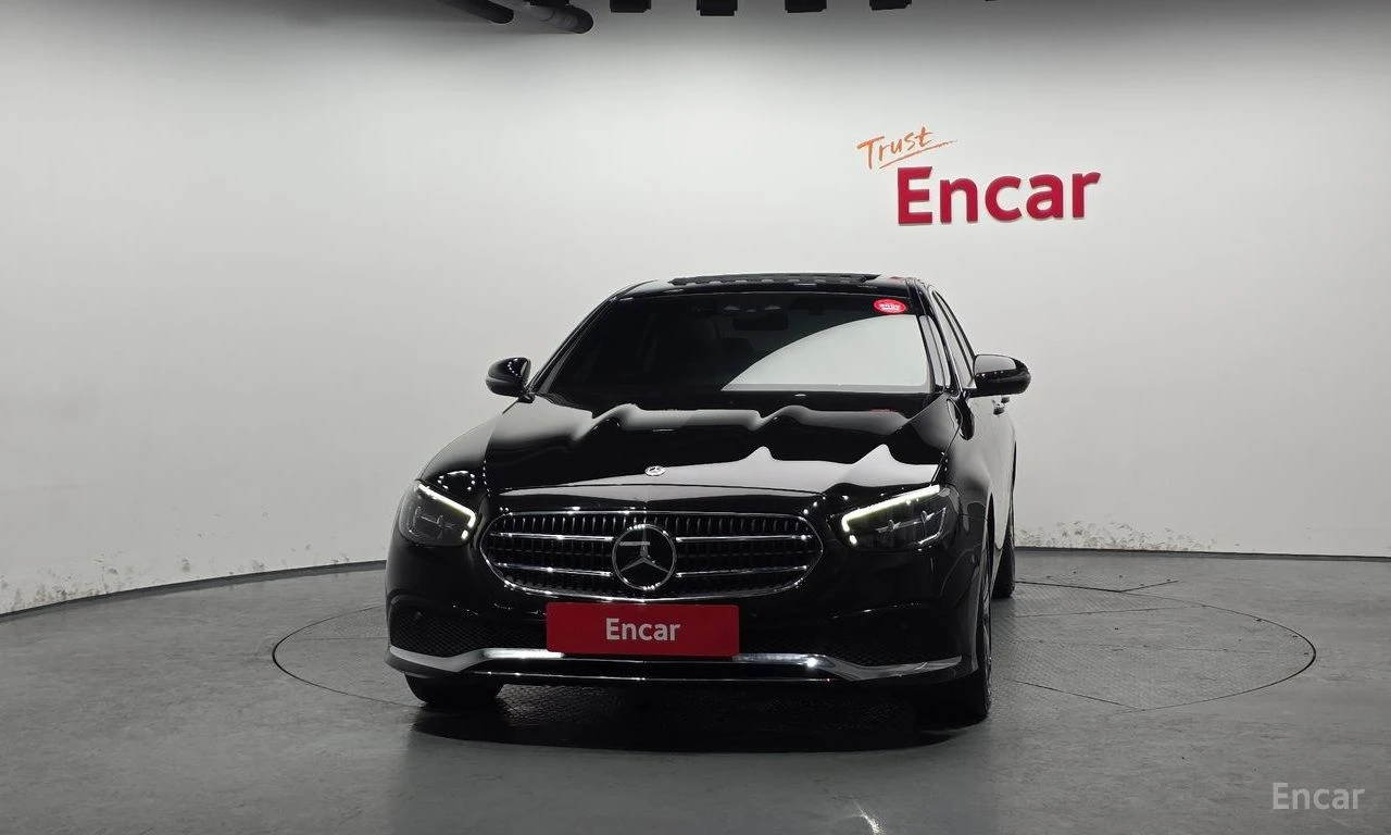 Mercedes-Benz E 250 Avantgarde* DISTRONIC* DIGITAL* AMBIENT* ПОДГРЕВ* , снимка 2 - Автомобили и джипове - 54713123