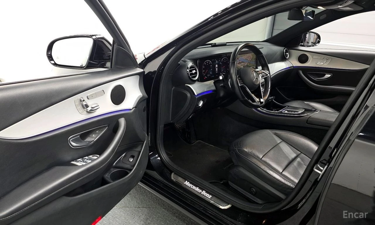 Mercedes-Benz E 250 Avantgarde* DISTRONIC* DIGITAL* AMBIENT* ПОДГРЕВ* , снимка 6 - Автомобили и джипове - 54713123