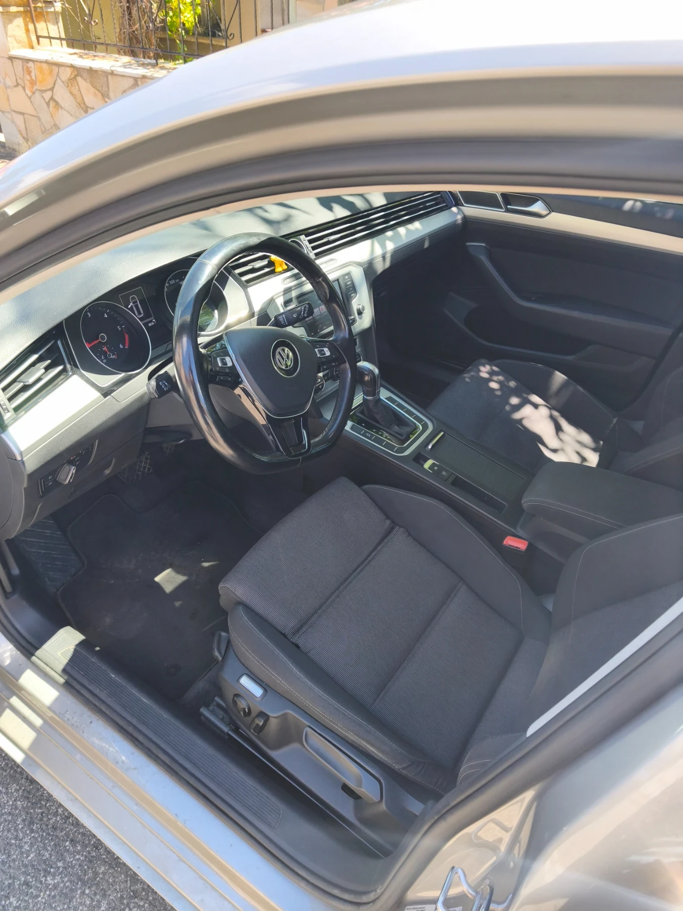 VW Passat, снимка 12 - Автомобили и джипове - 54818307