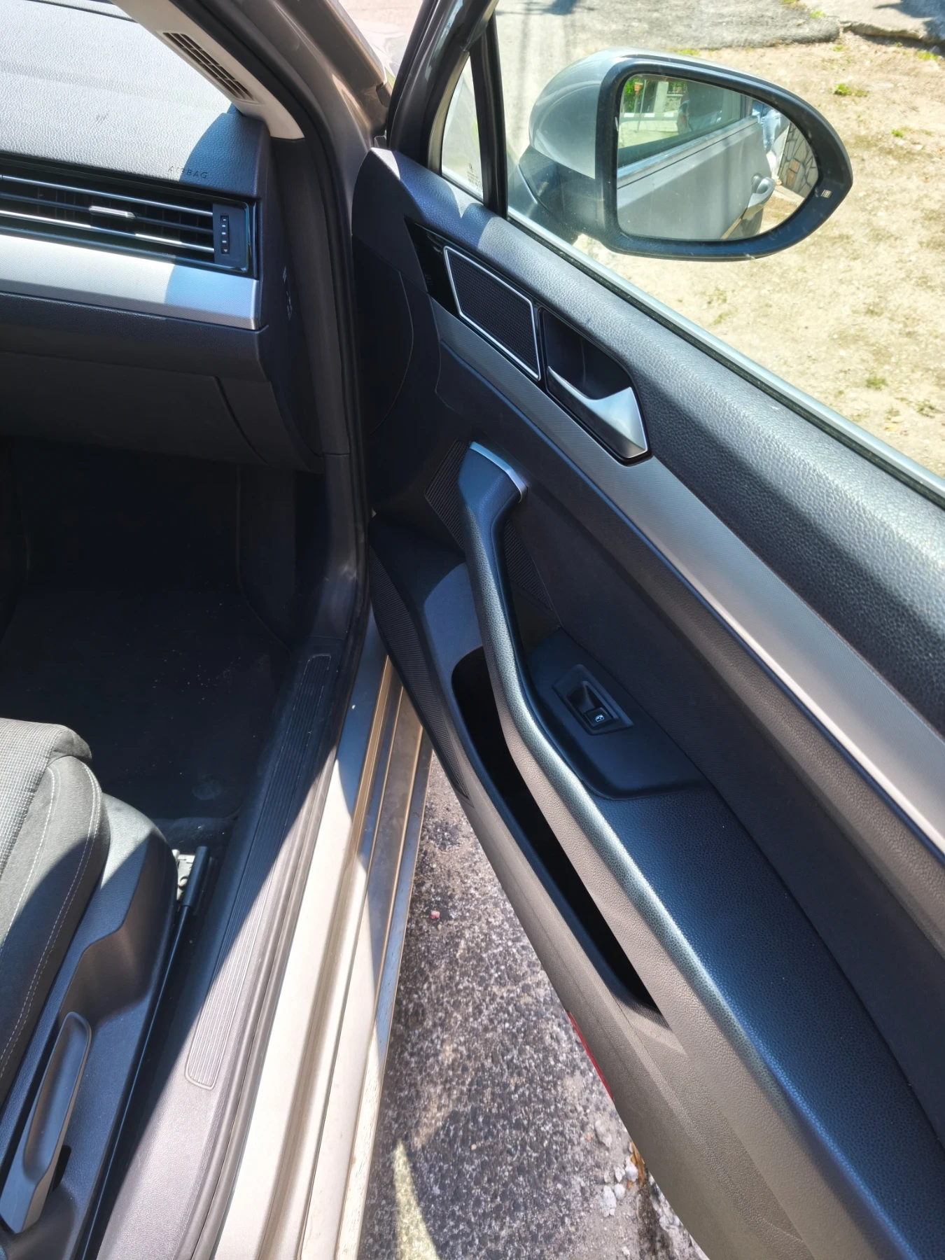 VW Passat, снимка 10 - Автомобили и джипове - 54818307
