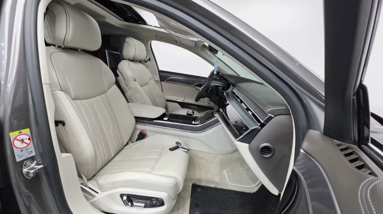 Audi A8 3.0 TDI QUATTRO / B&0 / ТЕЛЕВИЗОРИ / МАСАЖ / FULL!, снимка 15 - Автомобили и джипове - 54912909