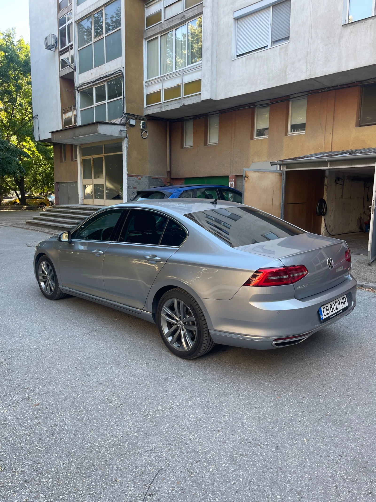 VW Passat, снимка 4 - Автомобили и джипове - 55248595