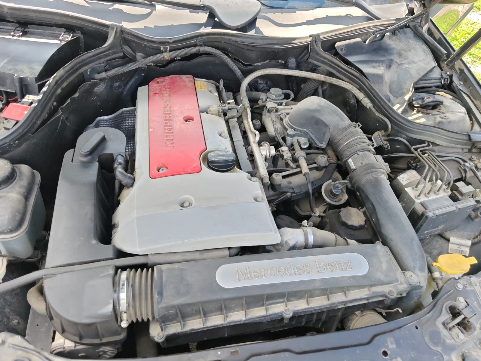 Mercedes-Benz C 200 Компресор, снимка 9 - Автомобили и джипове - 55422499