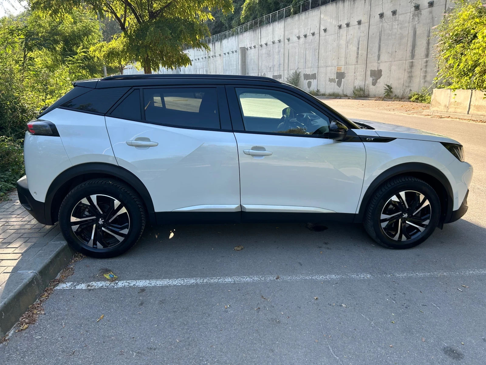Peugeot 2008 SUV, снимка 7 - Автомобили и джипове - 55646103