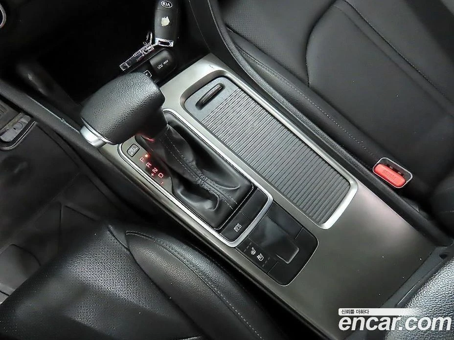 Kia K5 2.0 LPI Taxi Deluxe, снимка 12 - Автомобили и джипове - 55669040
