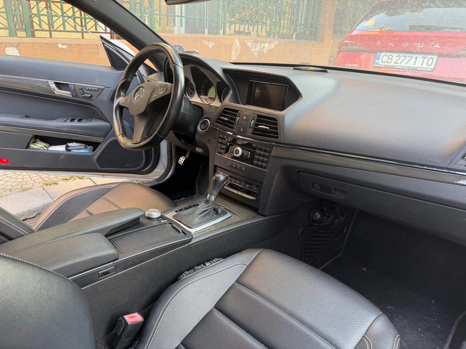 Mercedes-Benz E 350 CGI, снимка 8 - Автомобили и джипове - 55771883