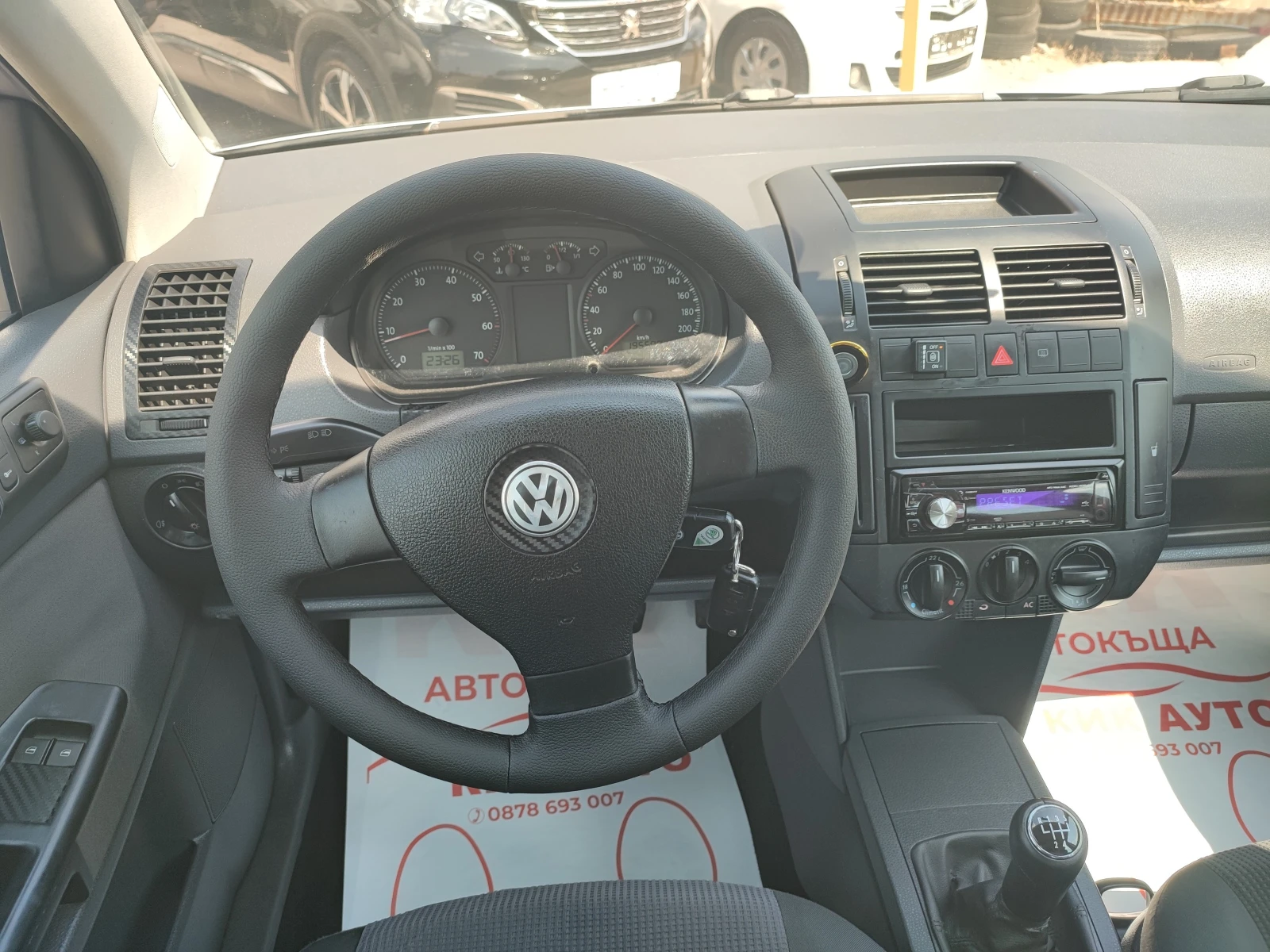 VW Polo 1.4-80ks-ГАЗ, снимка 11 - Автомобили и джипове - 55844366
