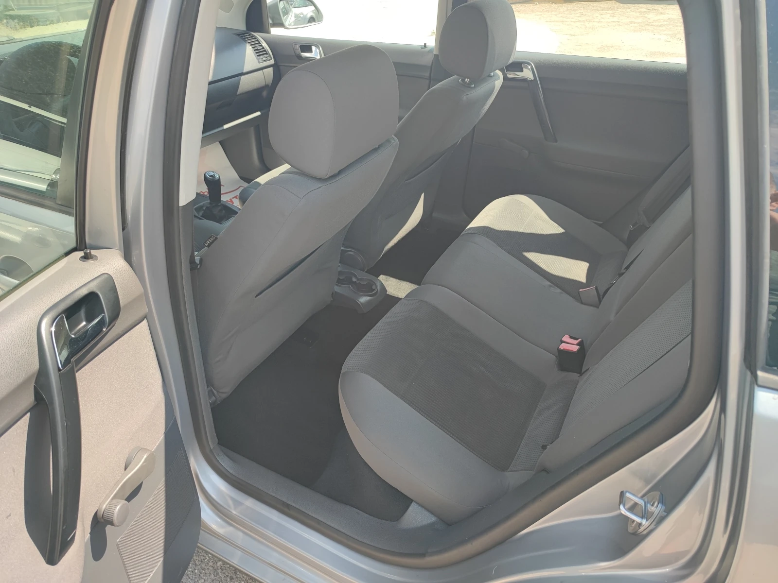 VW Polo 1.4-80ks-ГАЗ, снимка 14 - Автомобили и джипове - 55844366