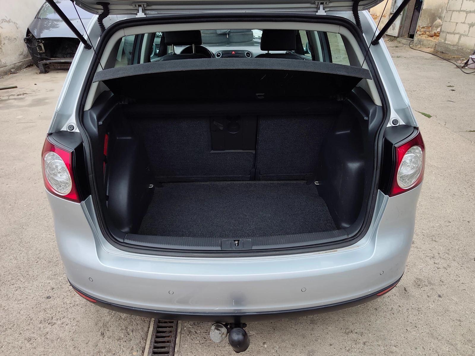 VW Golf Plus 1.9TDI 140000km, снимка 11 - Автомобили и джипове - 55847054