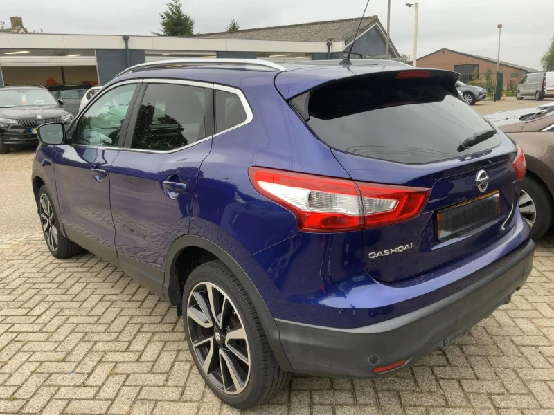 Nissan Qashqai 1.2 TEKNA+ * 156000 КМ * ПЪЛНА СЕРВИЗНА ИСТОРИЯ, снимка 7 - Автомобили и джипове - 52164056