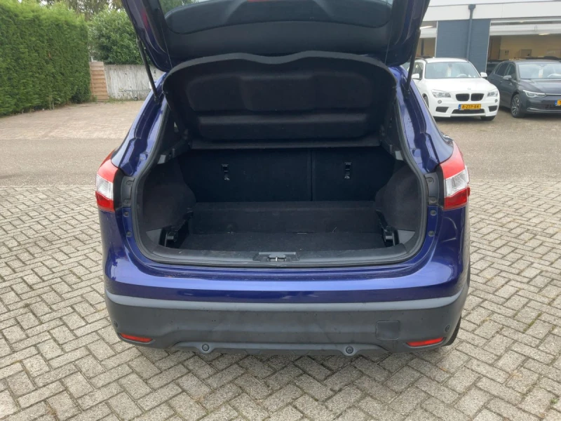 Nissan Qashqai 1.2 TEKNA+ * 156000 КМ * ПЪЛНА СЕРВИЗНА ИСТОРИЯ, снимка 10 - Автомобили и джипове - 52164056