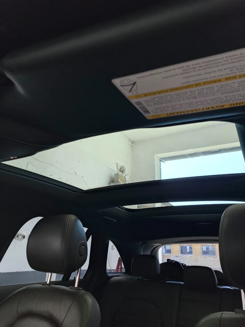 Mercedes-Benz GLC 300 2.0 i, снимка 15 - Автомобили и джипове - 52328180