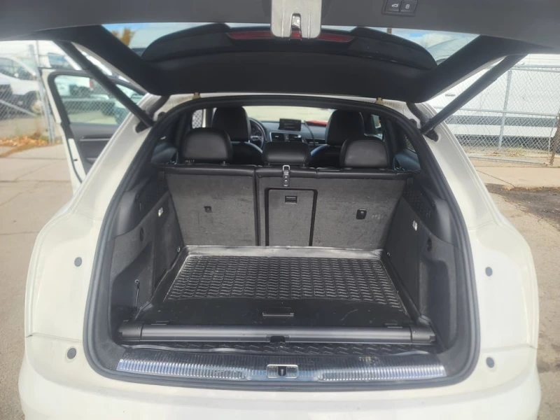 Audi Q5 * Technik * CARFAX * ЦЕНА ДО БГ, снимка 12 - Автомобили и джипове - 52740540