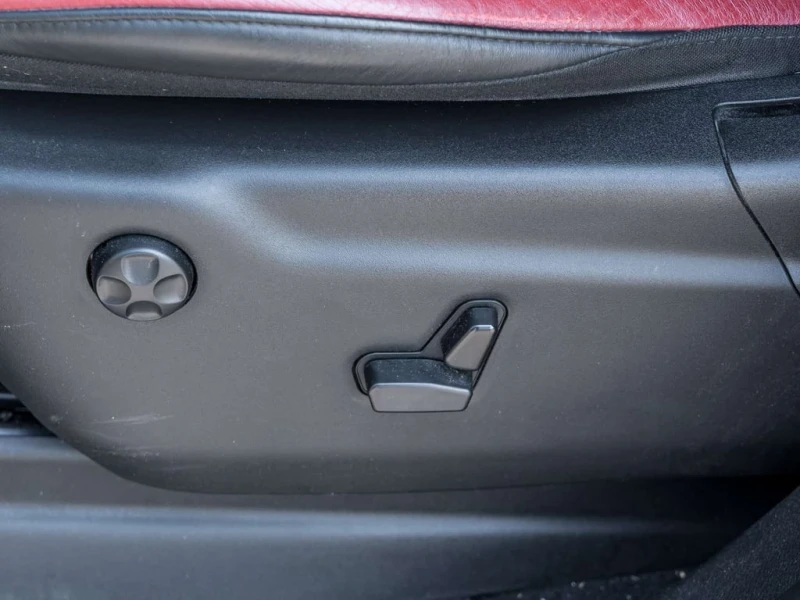 Dodge Durango * SRT 392 * CARFAX * БЕЗ ПЪРВОНАЧАЛНА ВНОСКА, снимка 10 - Автомобили и джипове - 53183112