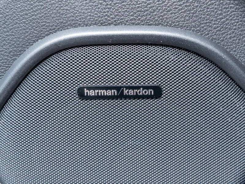 Dodge Durango * SRT 392 * CARFAX * БЕЗ ПЪРВОНАЧАЛНА ВНОСКА, снимка 17 - Автомобили и джипове - 53183112