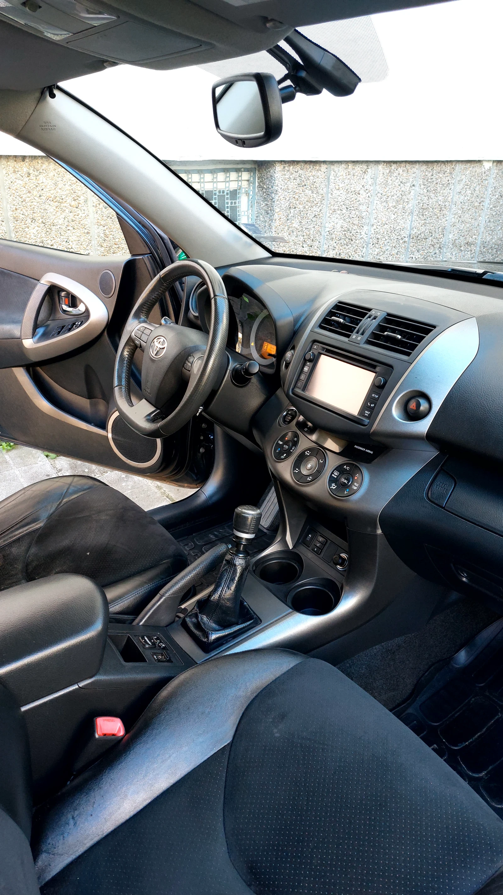 Toyota Rav4  - изображение 10