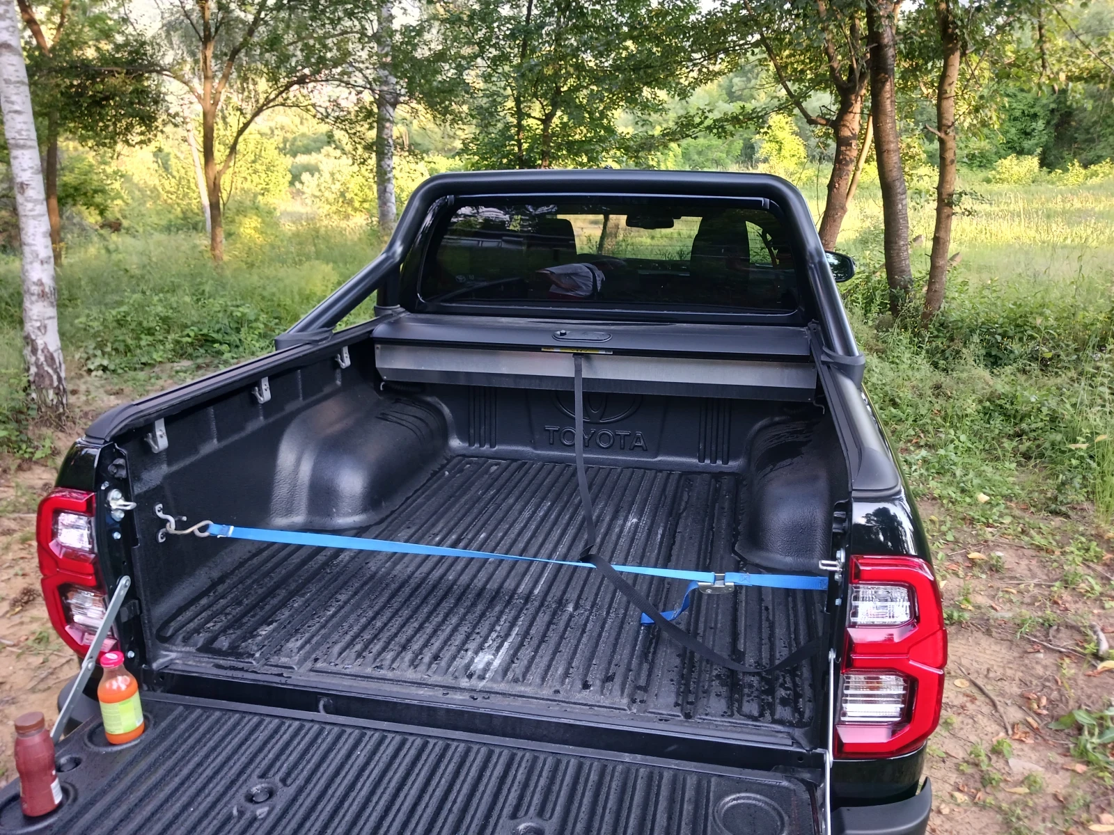 Toyota Hilux INVINCIBLE - изображение 5