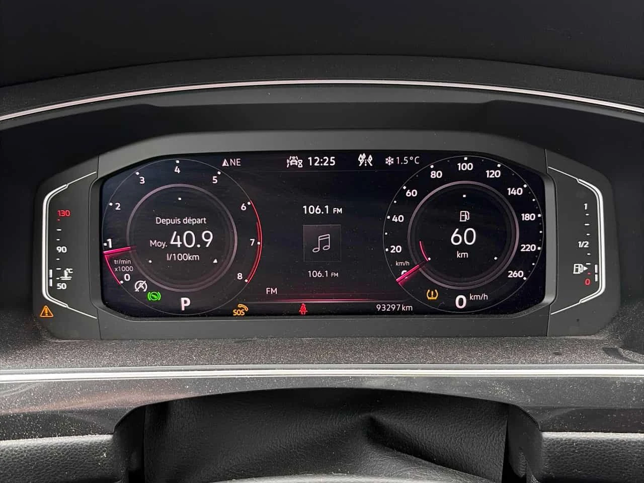 VW Tiguan  Highline R Line /360/ОБДУХВАНЕ, снимка 8 - Автомобили и джипове - 53958535