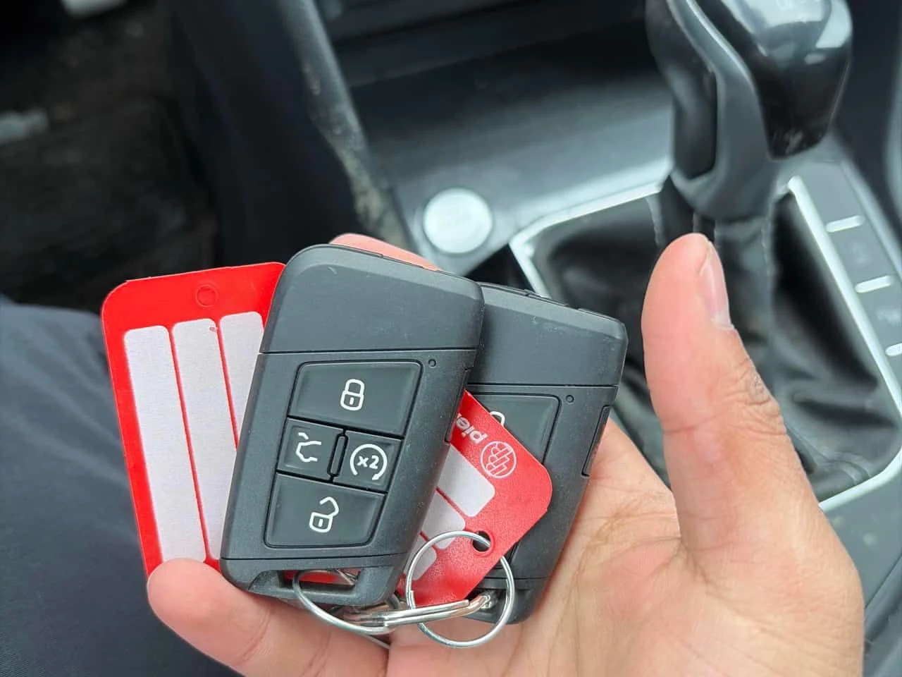 VW Tiguan  Highline R Line /360/ОБДУХВАНЕ, снимка 10 - Автомобили и джипове - 53958535