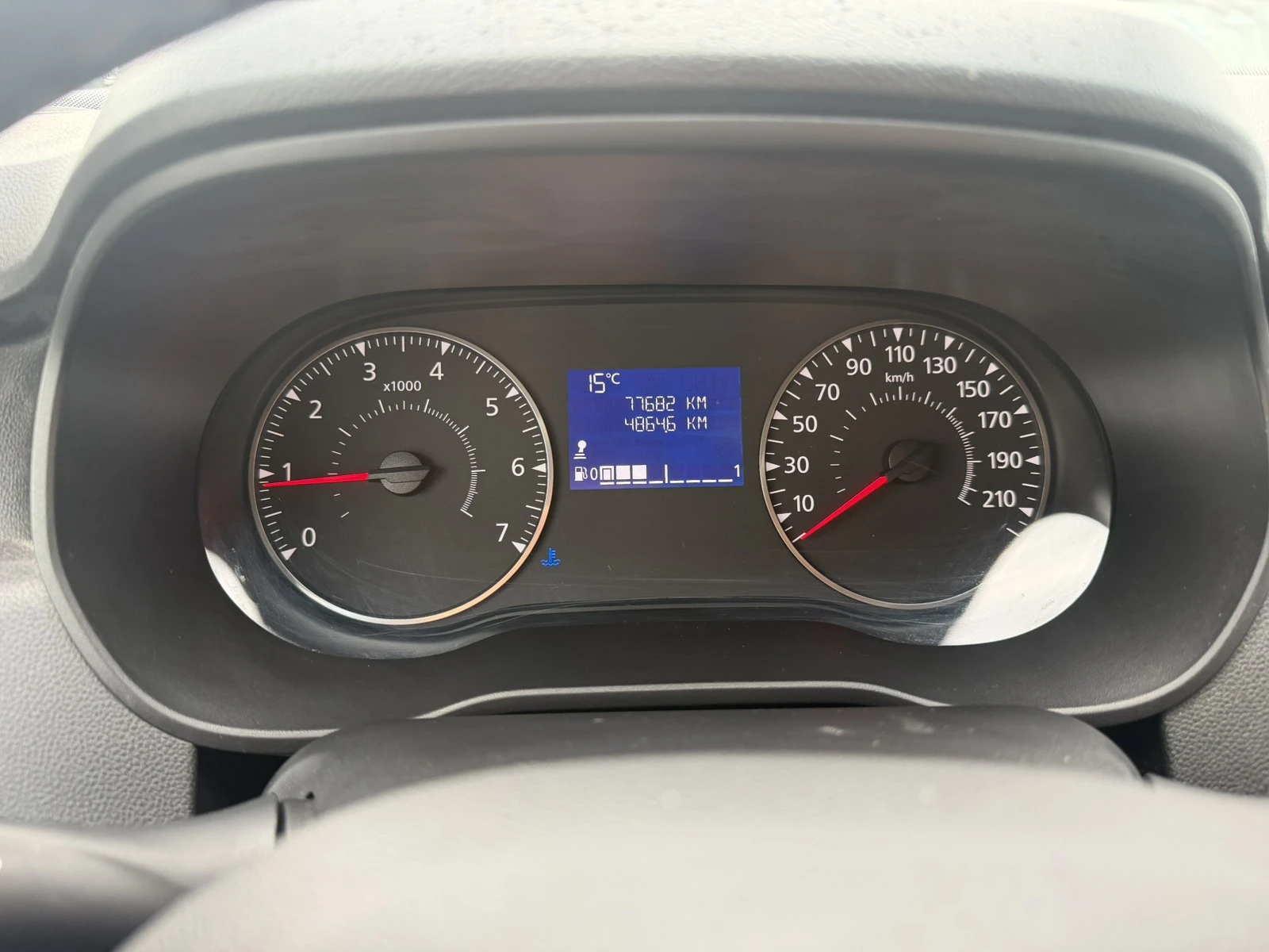 Dacia Duster 1.0 Tce/LPG/90k.c., снимка 17 - Автомобили и джипове - 53987233